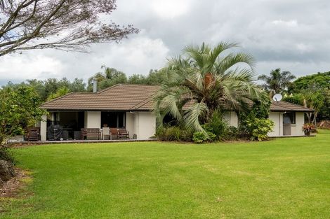 Photo of property in 4 Kotare Heights, Kerikeri, 0230