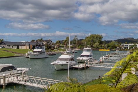 Photo of property in 18 Hei Esplanade, Whitianga, 3510