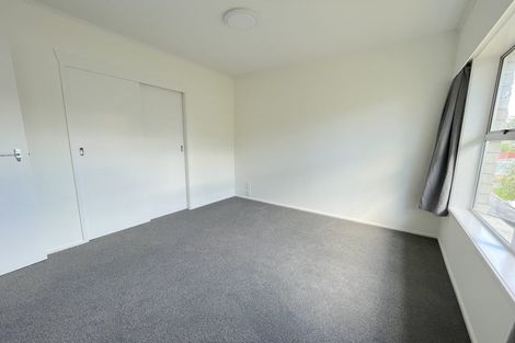 Photo of property in 2/31 Salamanca Road, Sunnynook, Auckland, 0620