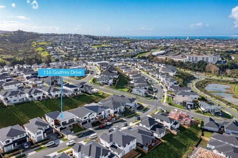 Photo of property in 116 Godfrey Drive, Orewa, 0931