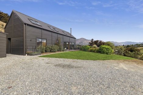 Photo of property in 4 Highfield Ridge, Wanaka, 9305