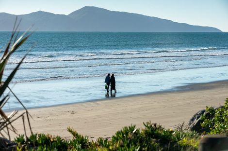 Photo of property in 134 The Parade, Paekakariki, 5034