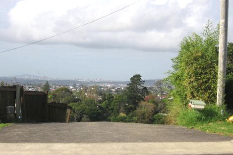 Photo of property in 135 Glengarry Road, Glen Eden, Auckland, 0602
