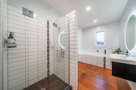 Photo of property in 89 Farnham Street, Mornington, Wellington, 6021