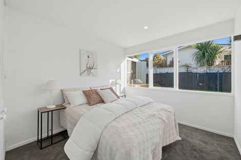 Photo of property in 21 Lawrence Crescent, Hillpark, Auckland, 2102