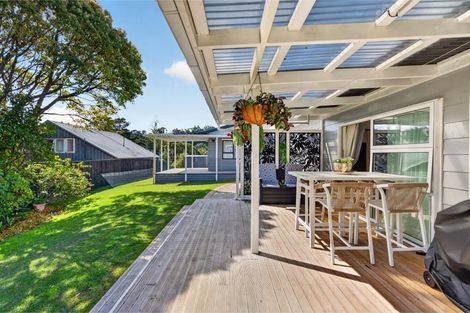Photo of property in 3 Huruhuru Road, Massey, Auckland, 0614