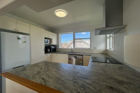 Photo of property in 1/5 Braemar Road, Castor Bay, Auckland, 0620