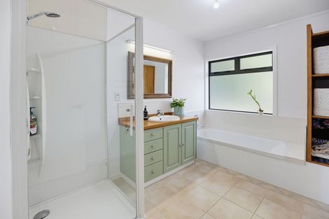 Photo of property in 4/155 Old Mountain Road, Karamu, Hamilton, 3285