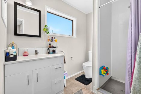 Photo of property in 3 Huruhuru Road, Massey, Auckland, 0614