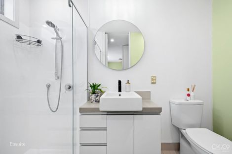 Photo of property in 22 Otonga Heights, Maungaraki, Lower Hutt, 5010