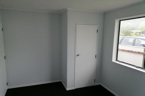 Photo of property in 35 Glen Road, Stokes Valley, Lower Hutt, 5019