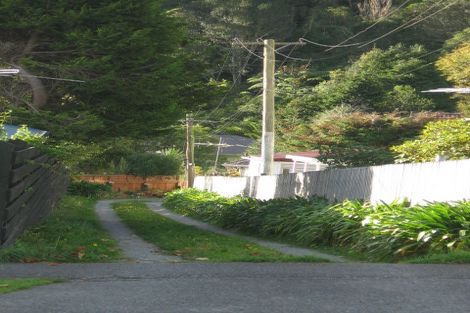 Photo of property in 71 Kamahi Street, Stokes Valley, Lower Hutt, 5019