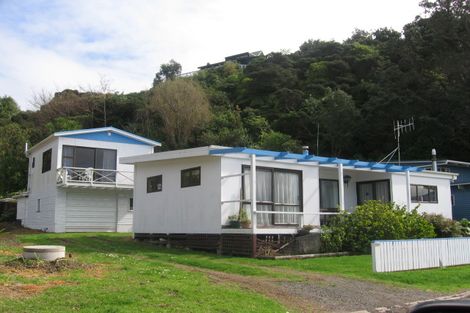 Photo of property in 105 Woodroffe Road, Wyuna Bay, Coromandel, 3581