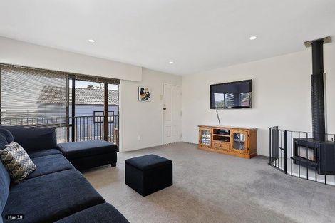 Photo of property in 6 Clearview Heights, Ranui, Auckland, 0612