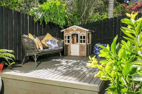 Photo of property in 101a Carlisle Road, Torbay, Auckland, 0632