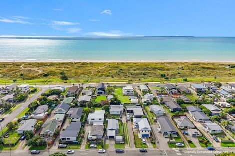 Photo of property in 81 Simpson Road, Papamoa Beach, Papamoa, 3118