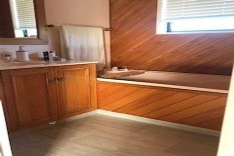 Photo of property in 93 Royal Park Drive, Parklands, Christchurch, 8083