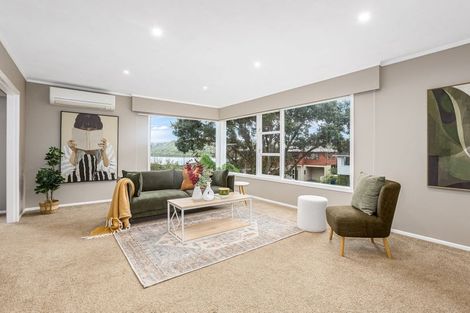 Photo of property in 9 Brora Crescent, Papakowhai, Porirua, 5024