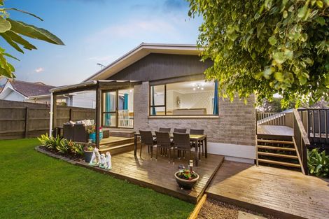 Photo of property in 44 Bay Vista Drive, Red Beach, 0932