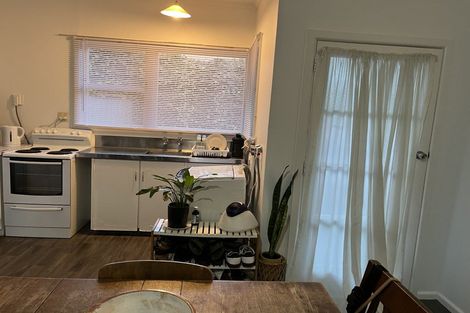 Photo of property in 85 Shakespeare Road, Bluff Hill, Napier, 4110