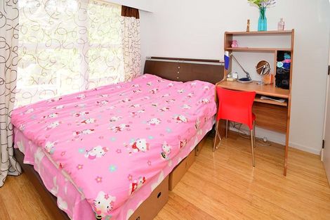 Photo of property in 2/97 Archers Road, Hillcrest, Auckland, 0629