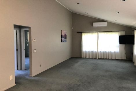 Photo of property in 76 Lisland Drive, Kinloch, Taupo, 3377