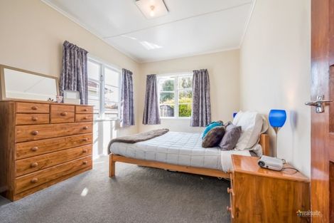 Photo of property in 65 Naenae Road, Naenae, Lower Hutt, 5011