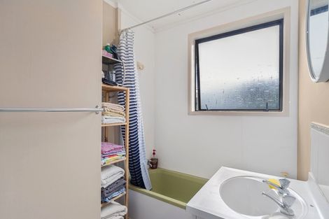 Photo of property in 71b Grace Crescent, Richmond Heights, Taupo, 3330