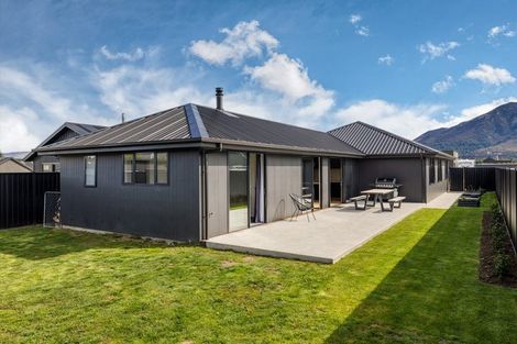 Photo of property in 27 Dunn Street, Lake Hawea, 9382