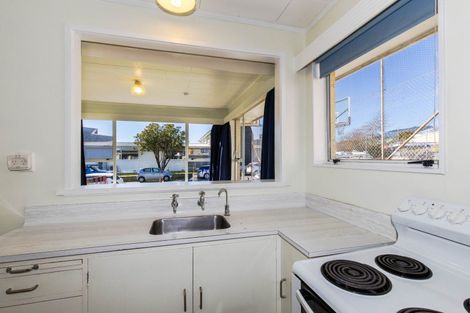 Photo of property in 2/5 Lichfield Street, Stoke, Nelson, 7011