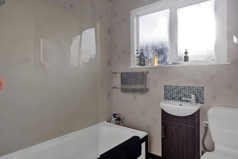 Photo of property in 73 Turuturu Road, Hawera, 4610