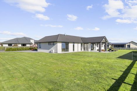 Photo of property in 51 Baxter Michael Crescent, Cambridge, 3434