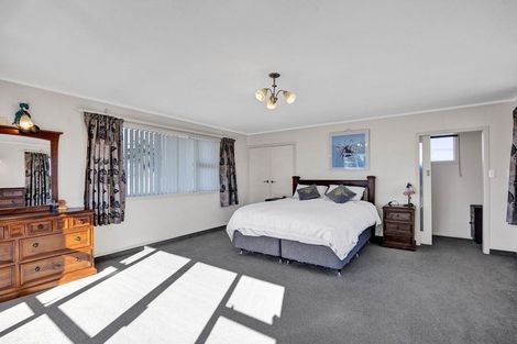 Photo of property in 16 Reid Avenue, Hawera, 4610