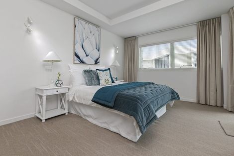 Photo of property in 1/154 Marine Parade, Mount Maunganui, 3116