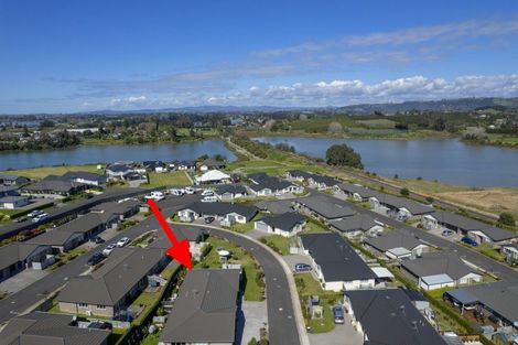 Photo of property in Waterview Estate, 53/4 Greystone Place, Omokoroa, 3114