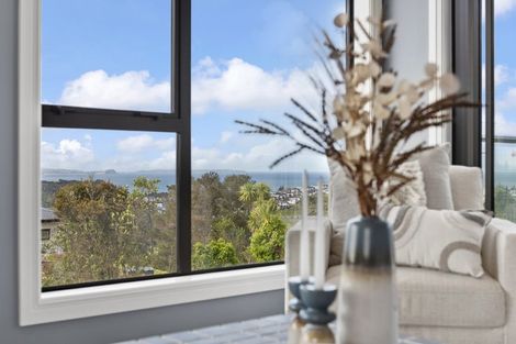 Photo of property in 2 Taku Close, Long Bay, Auckland, 0630