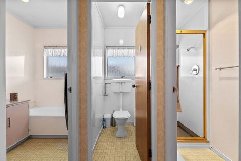 Photo of property in 12 Mount Avenue, Te Aroha, 3320