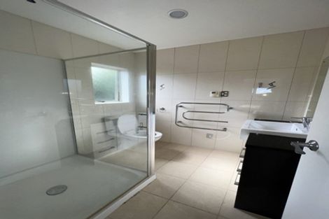 Photo of property in 3 Mana Lane, Pinehill, Auckland, 0632