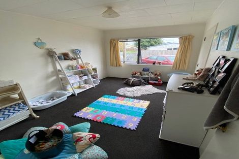 Photo of property in 16 Penney Green, Nawton, Hamilton, 3200