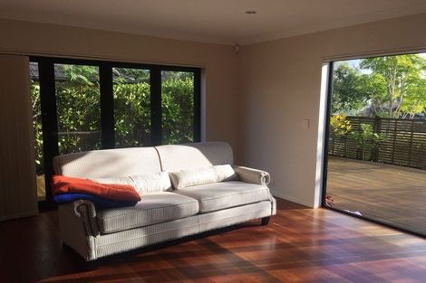 Photo of property in 41 Laurel Oak Drive, Schnapper Rock, Auckland, 0632