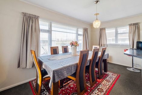 Photo of property in 205 Main North Road, Redwood, Christchurch, 8051