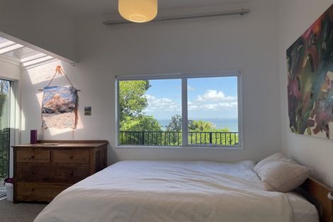 Photo of property in 60 Kauri Point Road, Laingholm, Auckland, 0604