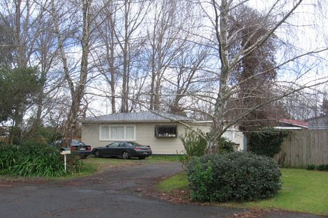 Photo of property in 2 Roach Street, Maeroa, Hamilton, 3200