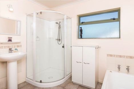 Photo of property in 5 The Grove, Nukuhau, Taupo, 3330