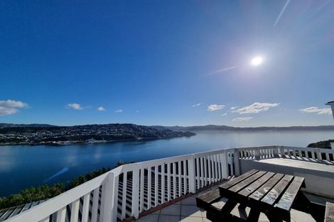 Photo of property in 27 Kaikoura Street, Maupuia, Wellington, 6022