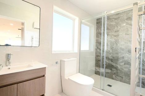 Photo of property in 2/36 Halsey Road, Manurewa, Auckland, 2102