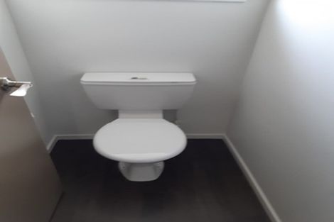 Photo of property in 2/43 Northcote Road, Northcote, Christchurch, 8052