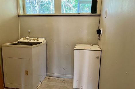 Photo of property in 29 Awaroa Road, Sunnyvale, Auckland, 0612