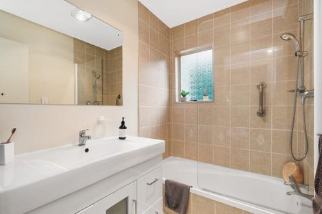 Photo of property in 39a Raumati Crescent, Onerahi, Whangarei, 0110