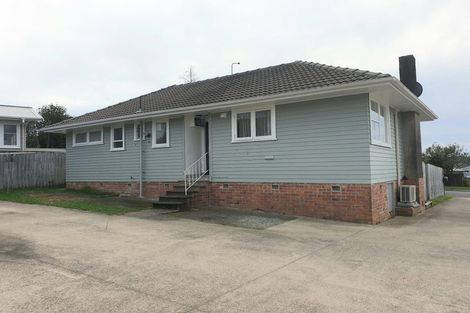 Photo of property in 47 Fairclough Road, Beach Haven, Auckland, 0626